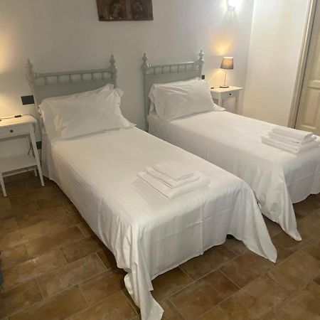 Antica Cascina Pilo Villa Monchiero Bagian luar foto