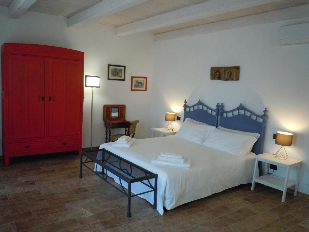 Antica Cascina Pilo Villa Monchiero Bagian luar foto